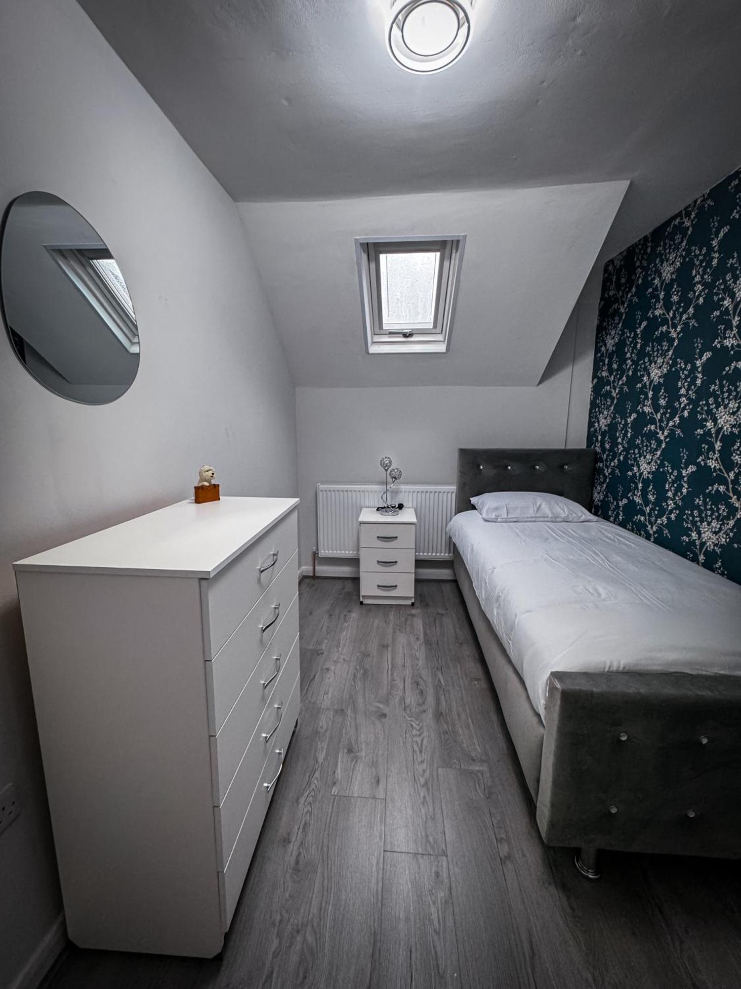 Blue Moon Apartment Birmingham Bagian luar foto
