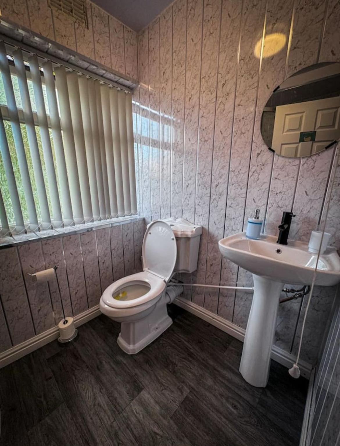 Blue Moon Apartment Birmingham Bagian luar foto